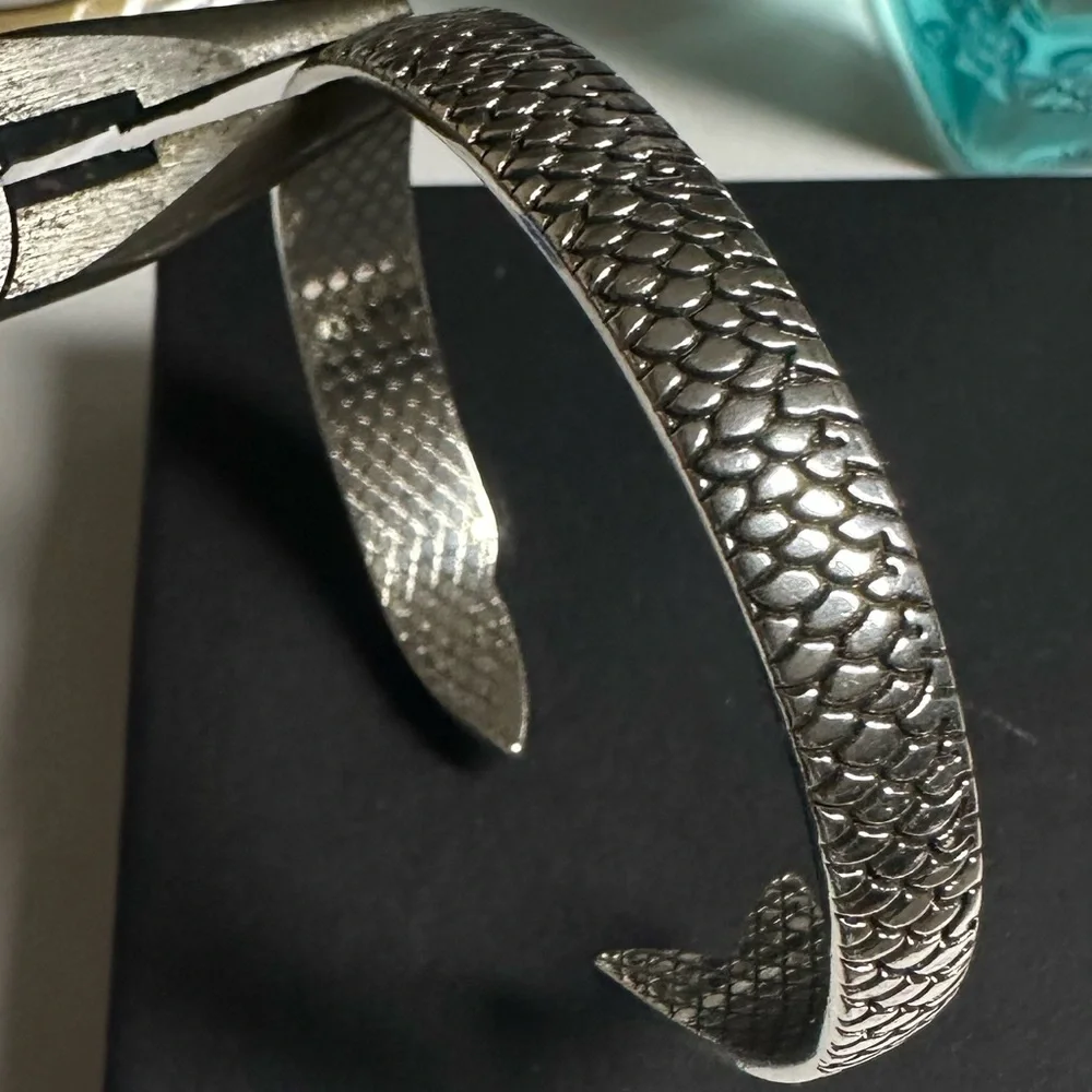 CAPE COD Fish Cuff Bracelet 925 Sterling Silver unique Wraparound shop local - Picture 3 of 9